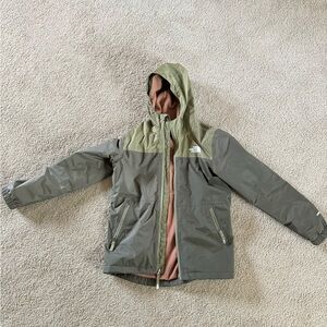 Kids north face jacket (spring/fall)